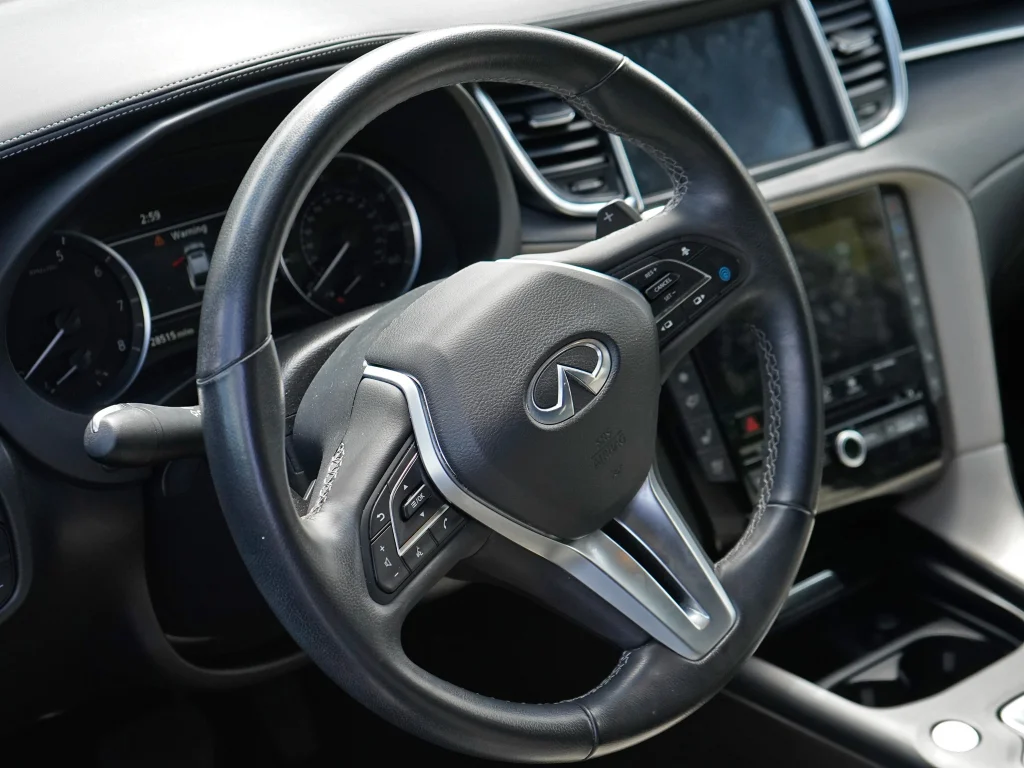 Used 2023 White INFINITI ESSENTIAL image 16