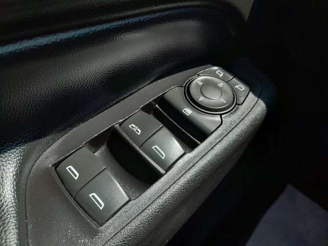 Used 2019 White Chevrolet LT image 34