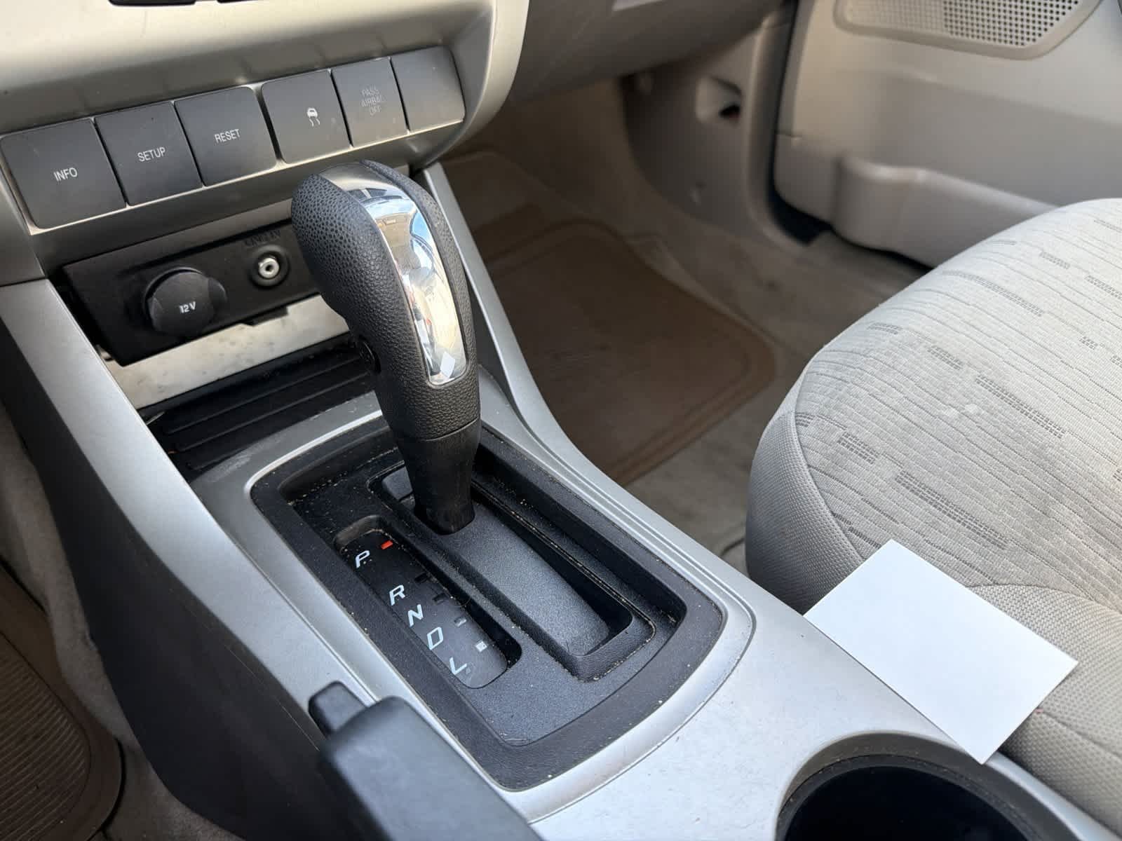 Used 2010  Ford SE image 13