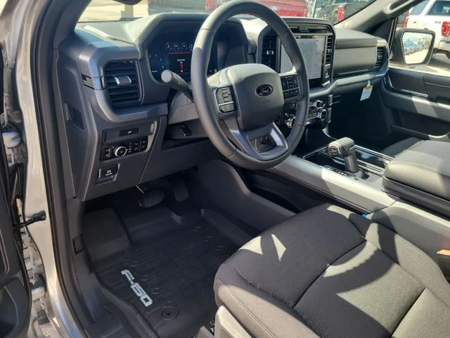 New 2026 Silver Metallic Ford XLT image 19