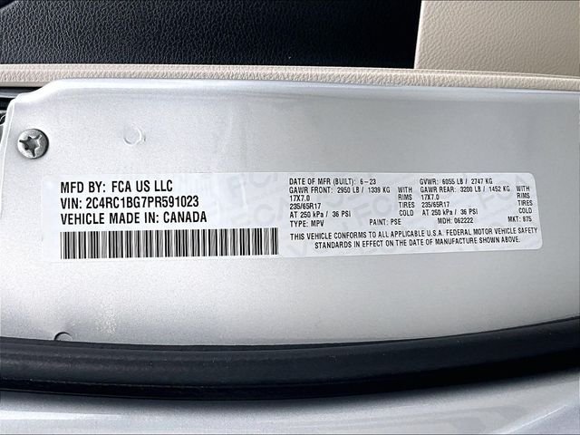 Used 2023 Silver Chrysler Touring L image 35