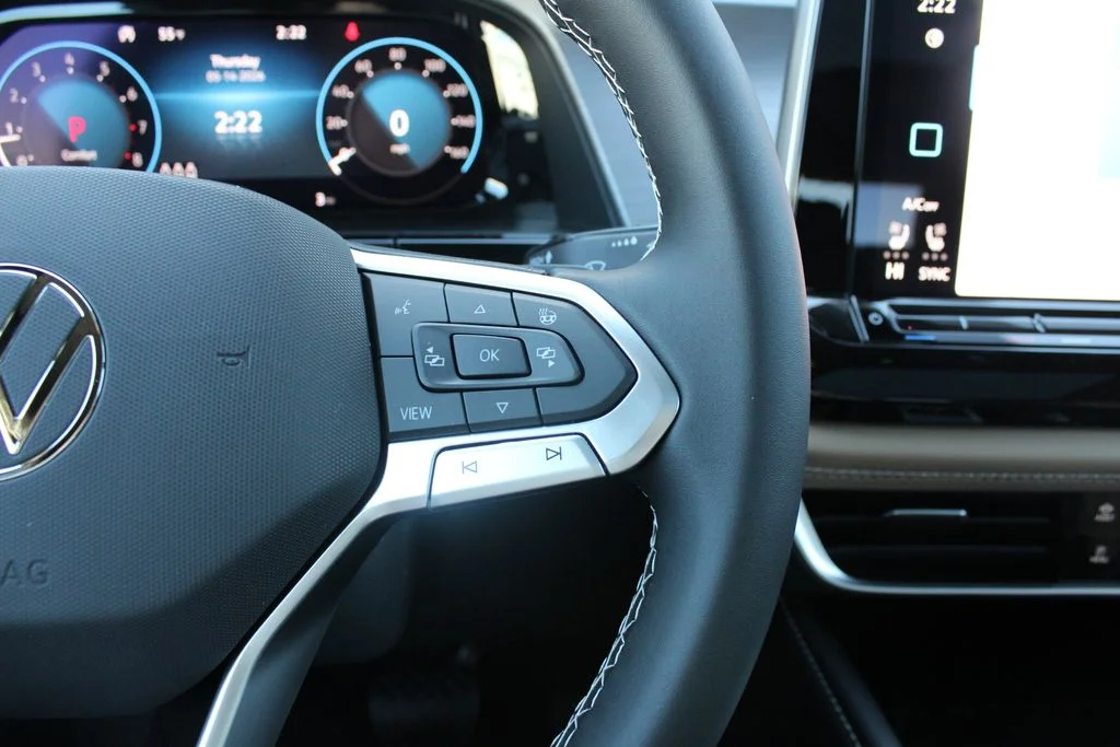 New 2026 Gray Volkswagen 2.0T SE w/Technology image 14