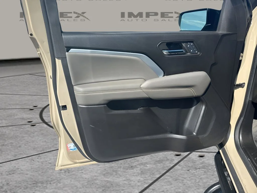 Used 2024 Beige Chevrolet ZR2 image 28