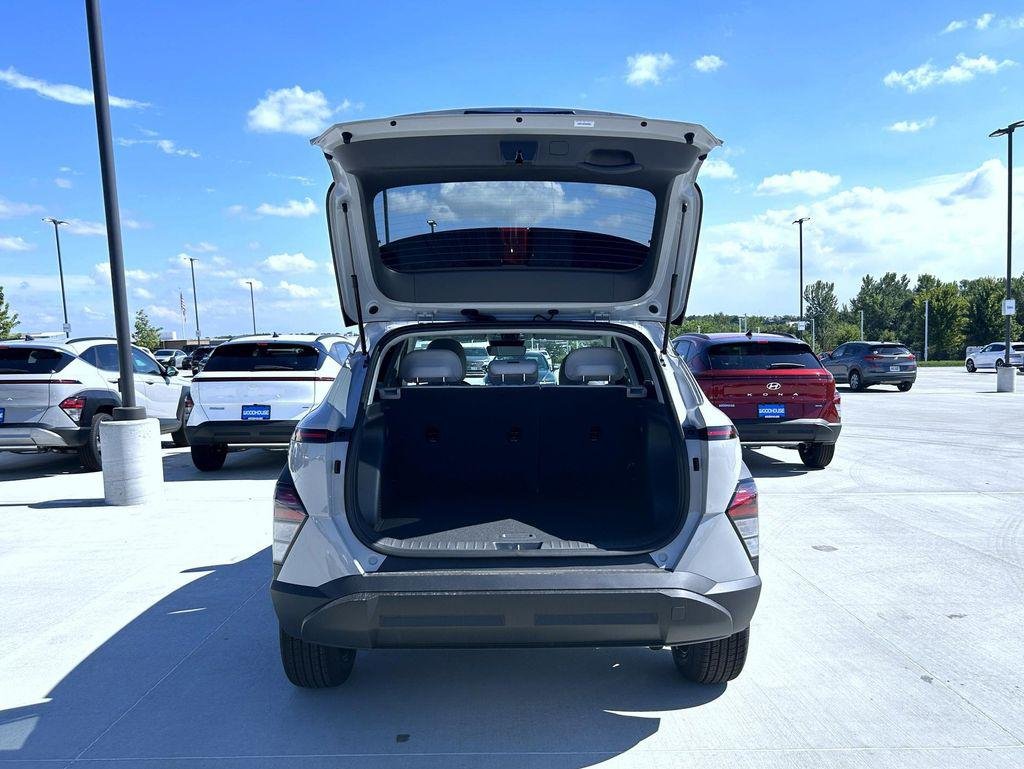 New 2027 Cyber Gray Metallic Hyundai SEL Sport AWD image 21
