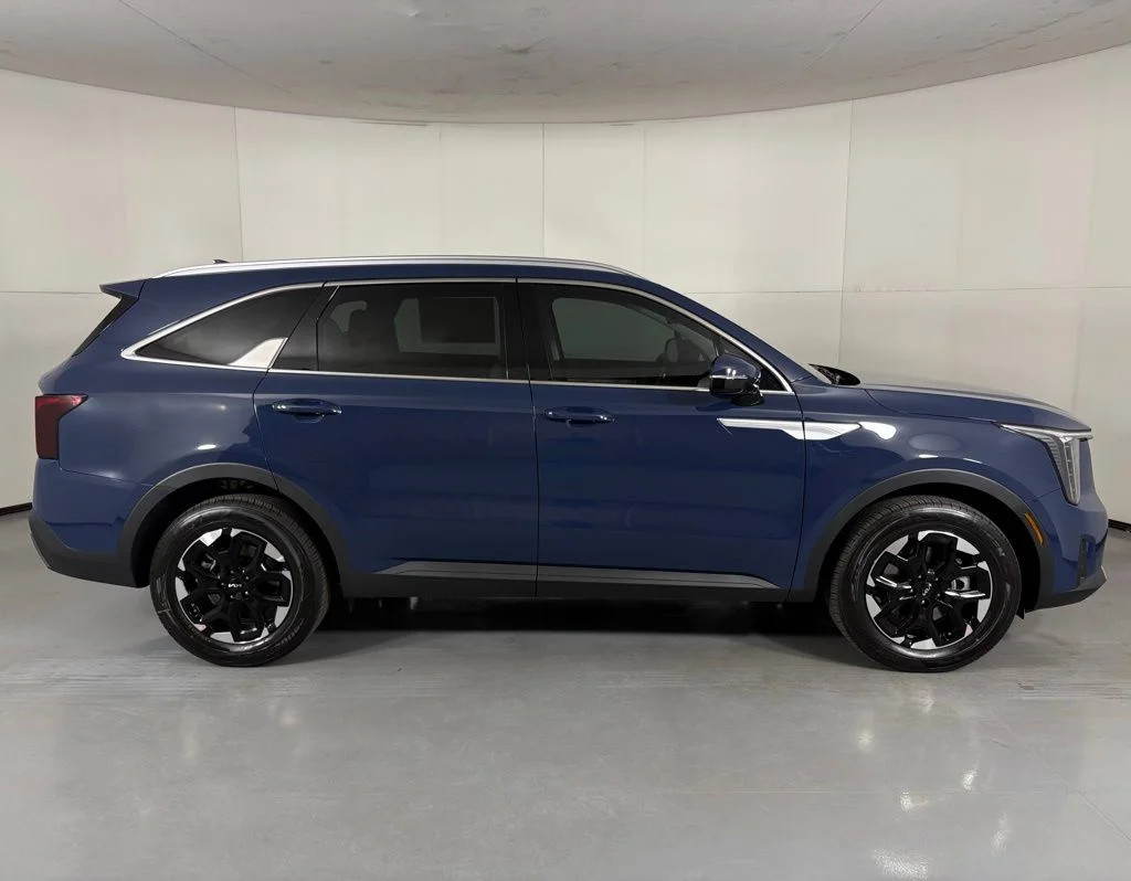 New 2026 Black Kia S image 9