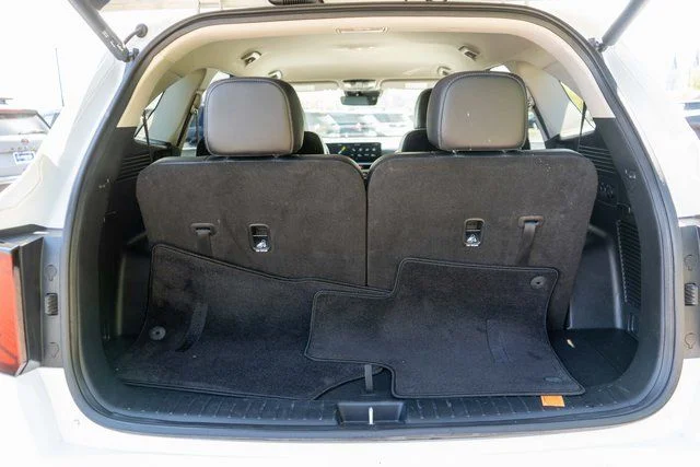 Used 2025 White Kia EX image 11