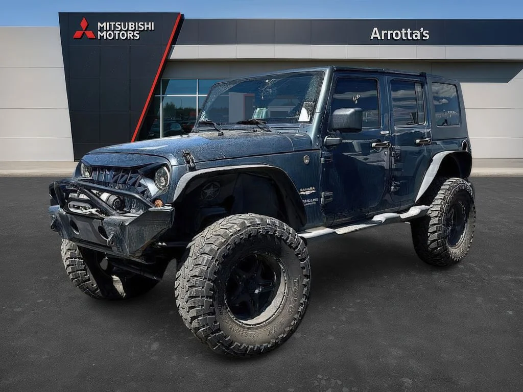 Used 2008 Black Jeep Unlimited Sahara image 5
