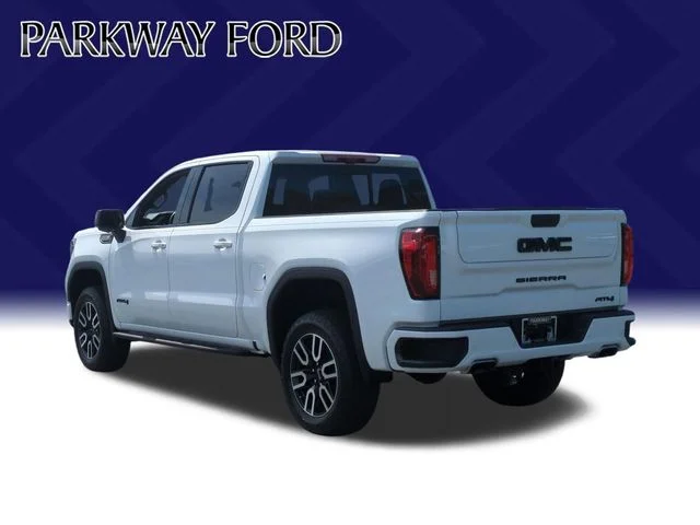 Used 2025 White GMC AT4 image 7