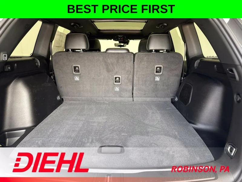 New 2027 Bright White Clearcoat Jeep Limited Reserve image 9