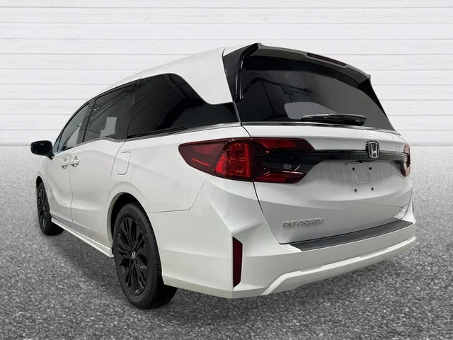 New 2026 Platinum White Pearl Honda Sport-L image 4