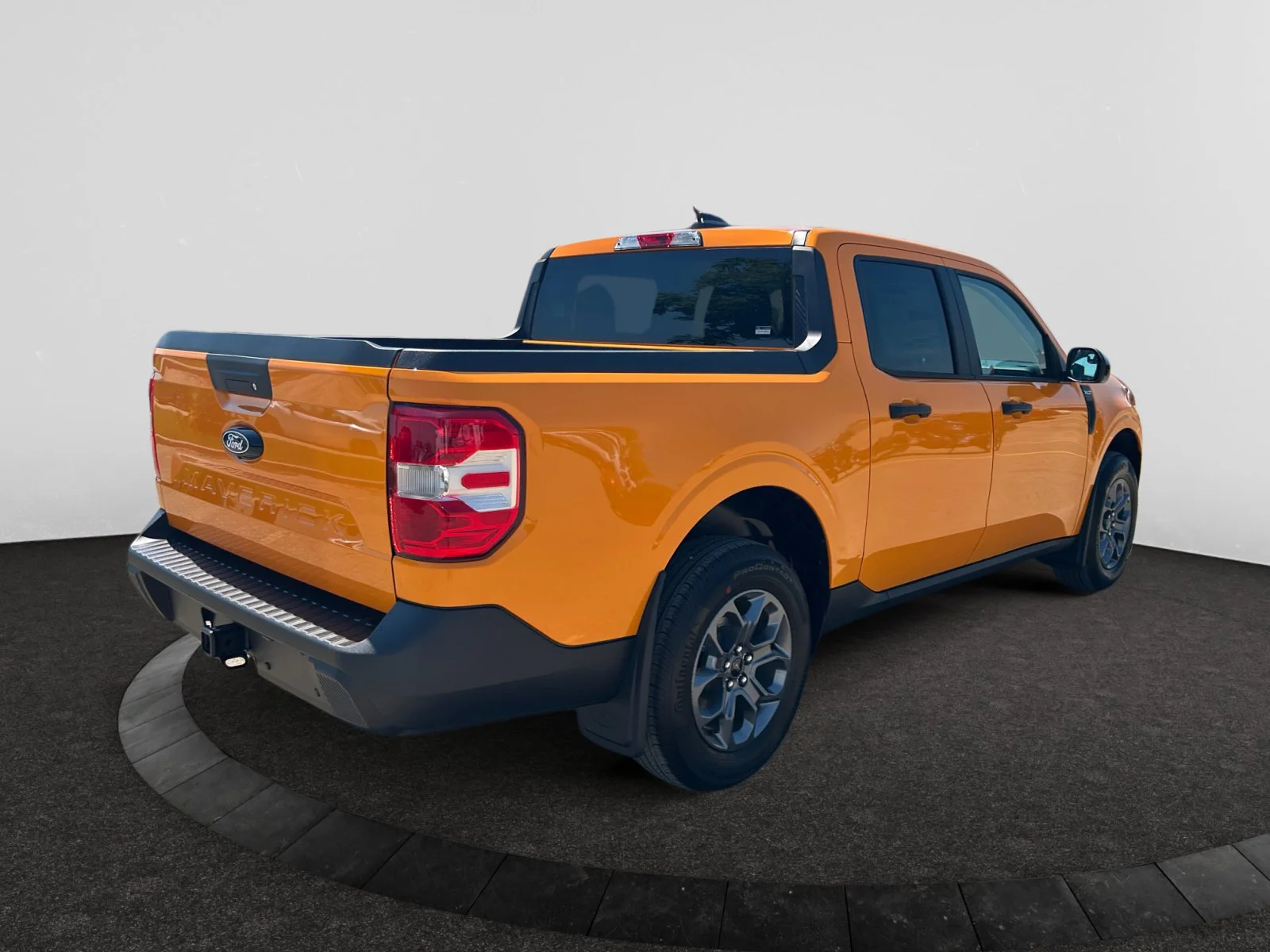 New 2026 Orange Fury Metallic Tri-Coat Ford XLT image 5