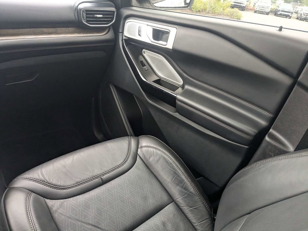 2022 Ford Explorer Platinum - Photo 18