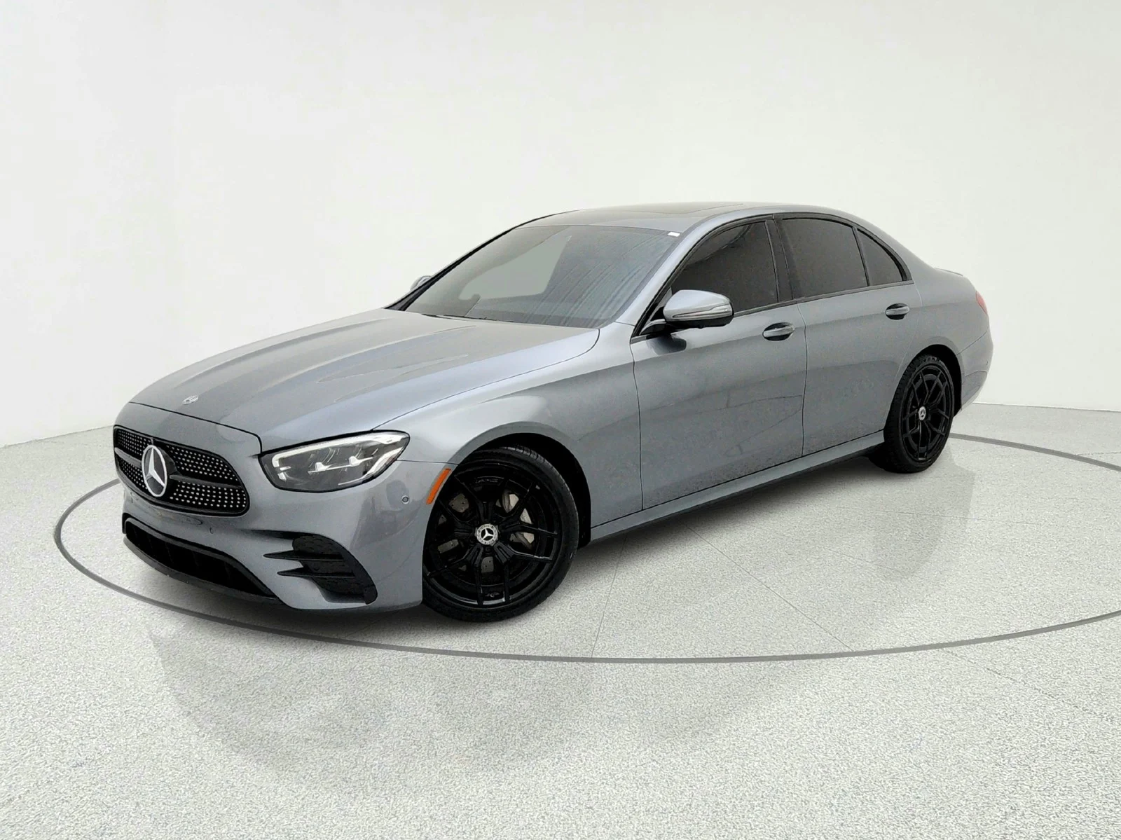 2021 Mercedes-Benz E-Class E350's photo