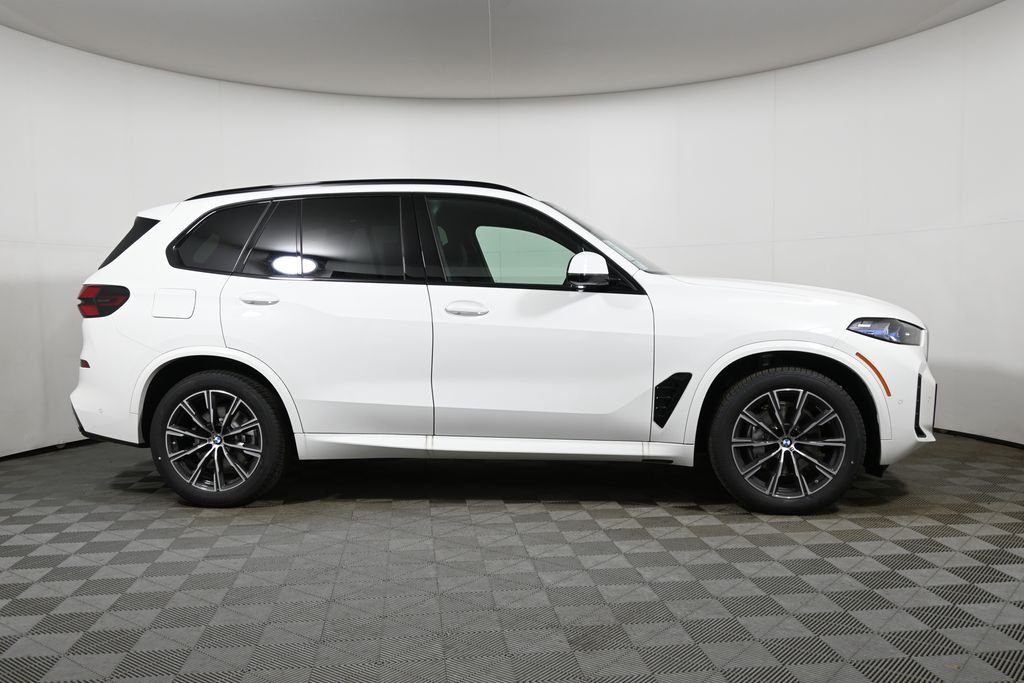 Used 2026 White BMW xDrive40i image 8