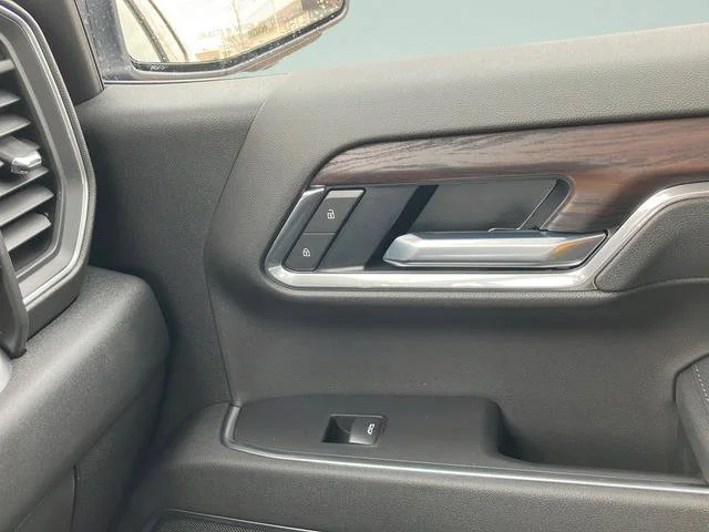 2026 GMC Sierra 1500 SLT - Photo 24