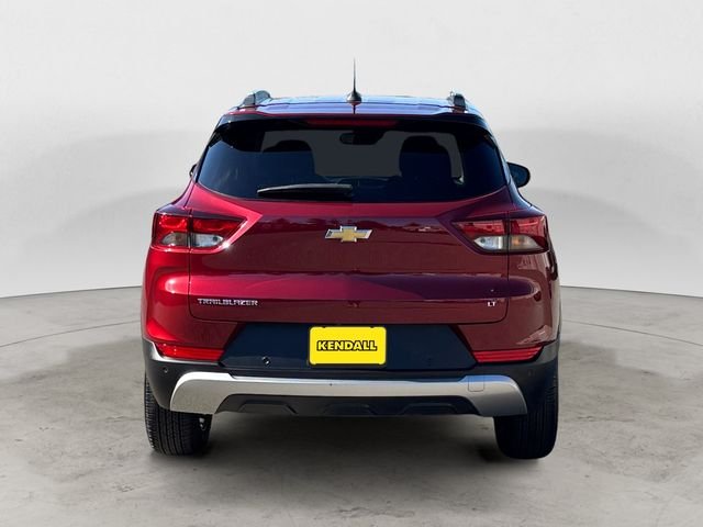 Used 2022 Crimson Chevrolet LT image 6