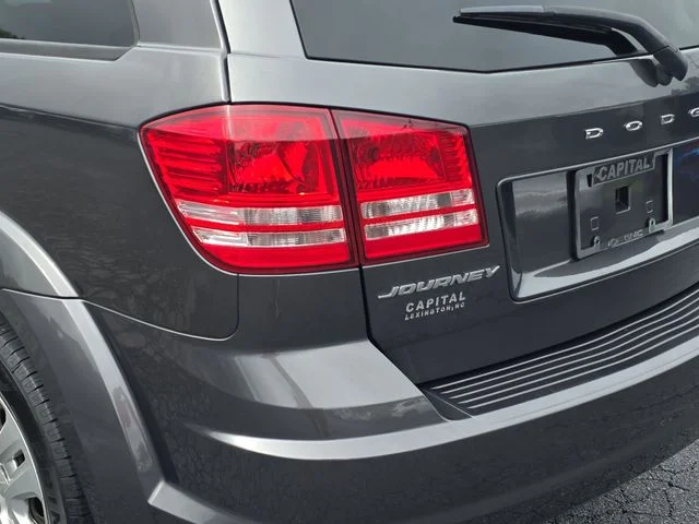 Used 2018 Gray Dodge SE image 35