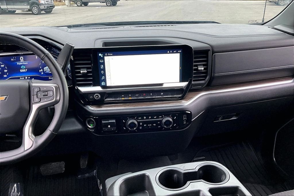 2025 Chevrolet Silverado 1500 LT - Photo 6