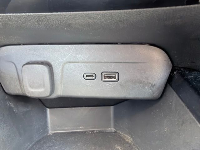 2025 Chevrolet Trax LT - Photo 17