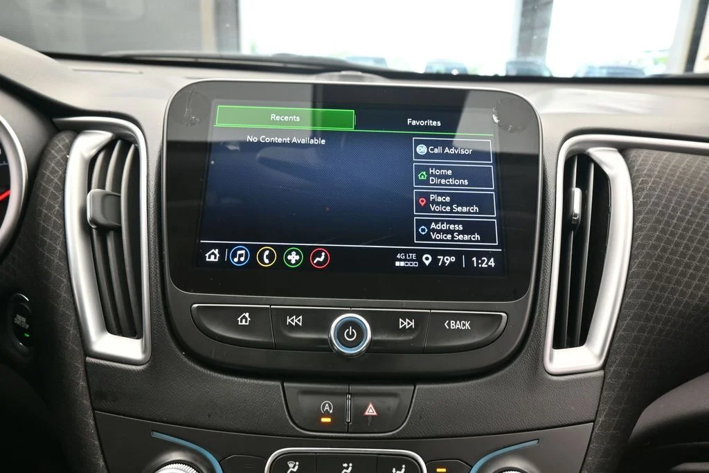 Used 2025 Lakeshore Blue Metallic Chevrolet LT image 20