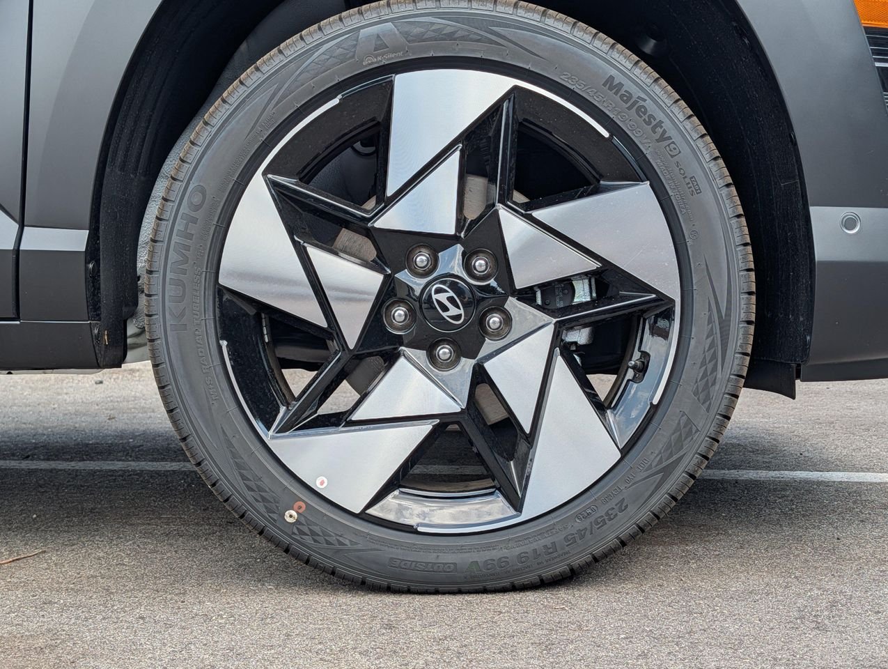 New 2026 Atlas White Hyundai Limited image 5