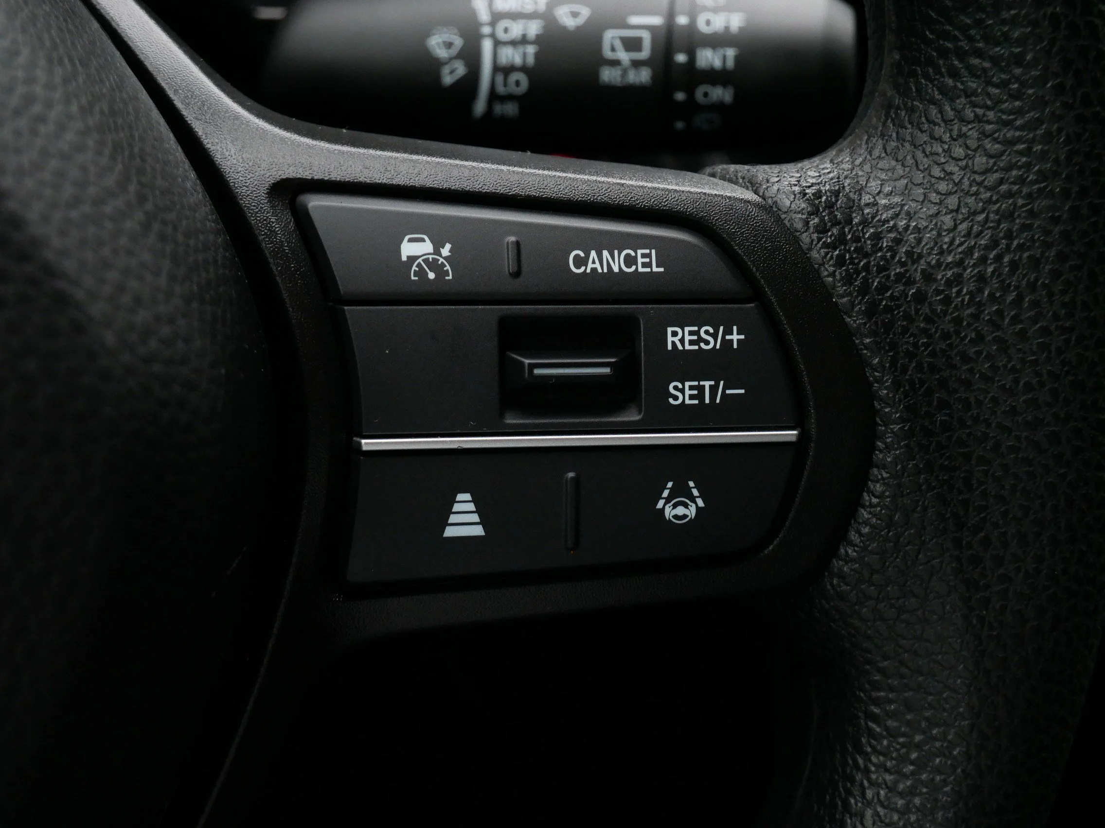 2024 Honda CR-V LX - Photo 25