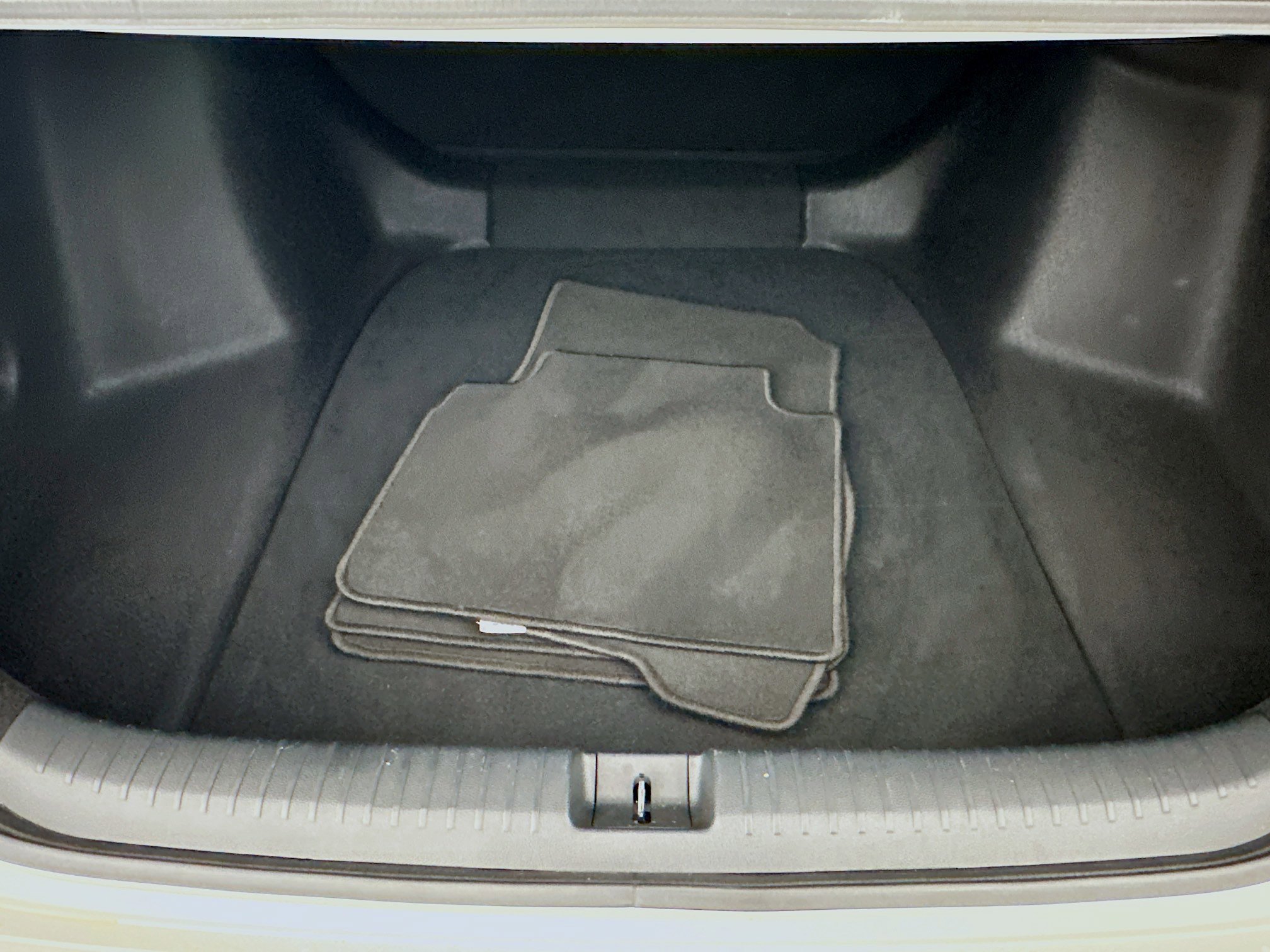 Used 2024 White Honda LX image 30