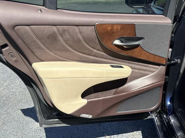 Used 2019  Lexus 500 Base image 12