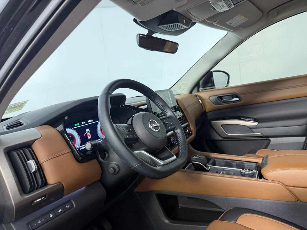Certified Used 2025 Black Nissan Platinum image 23
