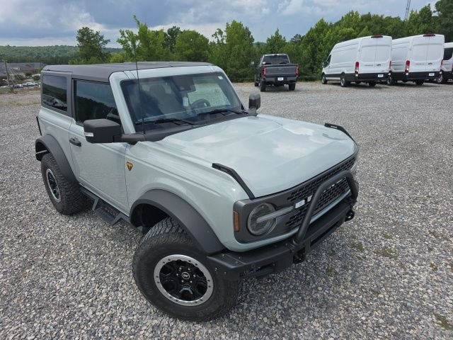 Used 2022 Green Ford Badlands image 2