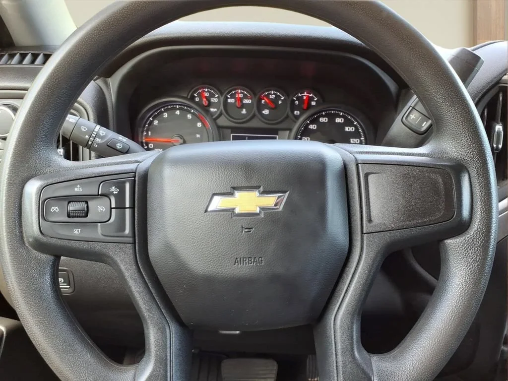 2025 Chevrolet Silverado 2500HD Custom - Photo 13
