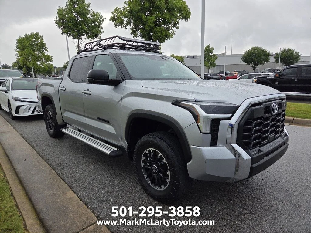 Used 2022 Silver Toyota SR5 image 3