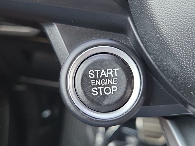 Used 2022 White Alfa Romeo Veloce image 26