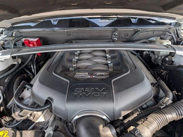 Used 2014 White Ford GT image 21