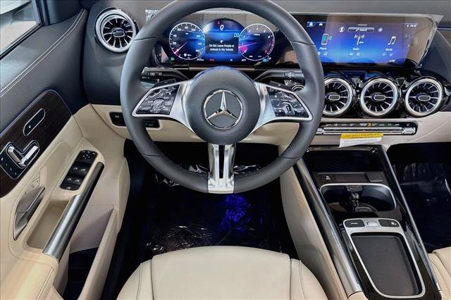 New 2026 Polar White Mercedes-Benz GLA 250 image 50