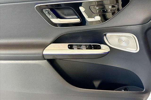 New 2026 Polar White Mercedes-Benz GLC 300 image 46