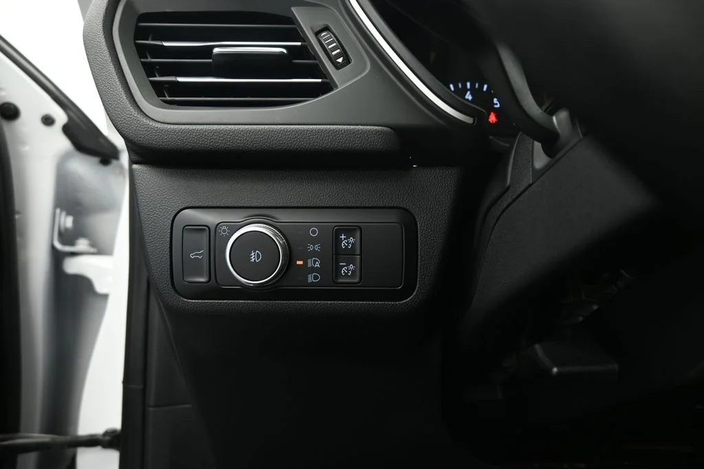 Certified Used 2020 White Ford SEL image 11