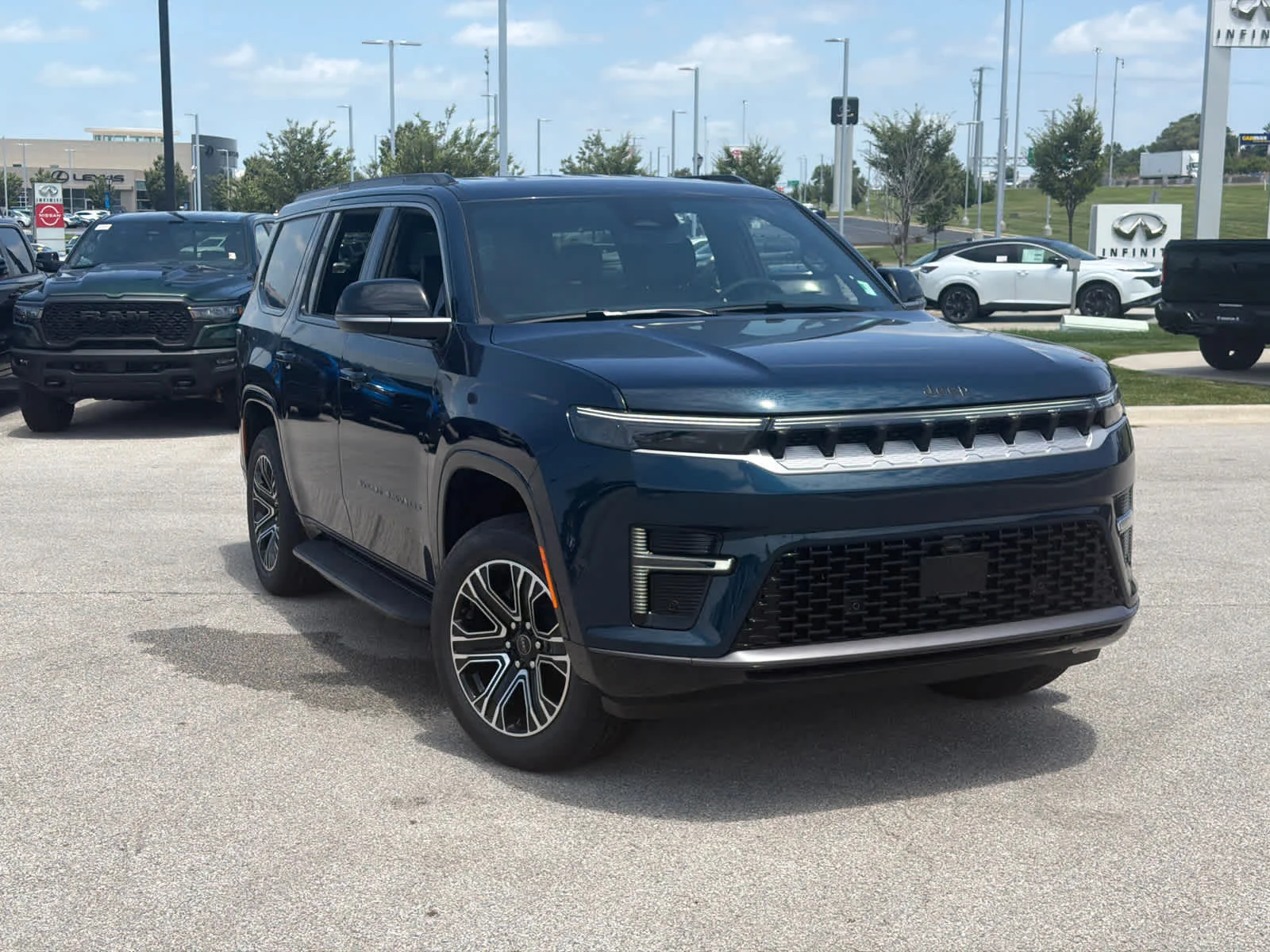 New 2026 Fathom Blue Pearl-Coat Exterior Paint (Late Availability) Jeep  image 2