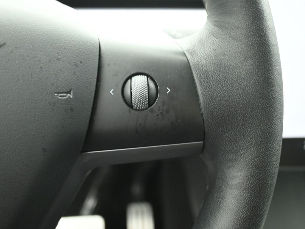 2022 TESLA MODEL Y - Image 11