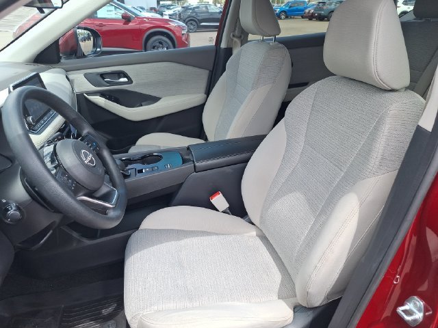Used 2023 Red Nissan SV image 10