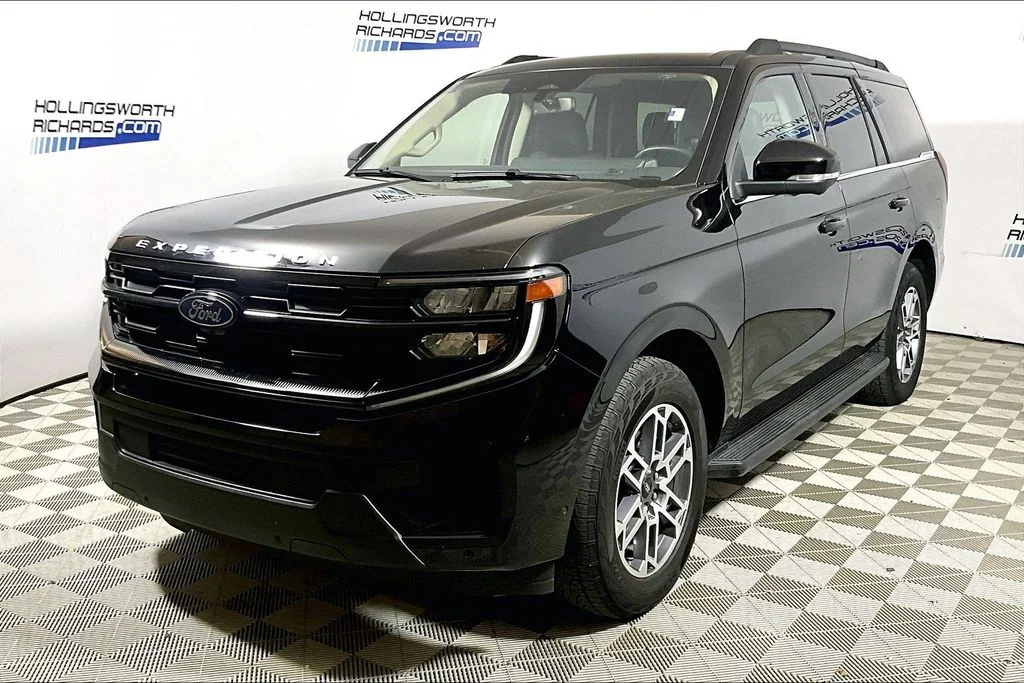 2025 Ford Expedition Active 4x4's photo
