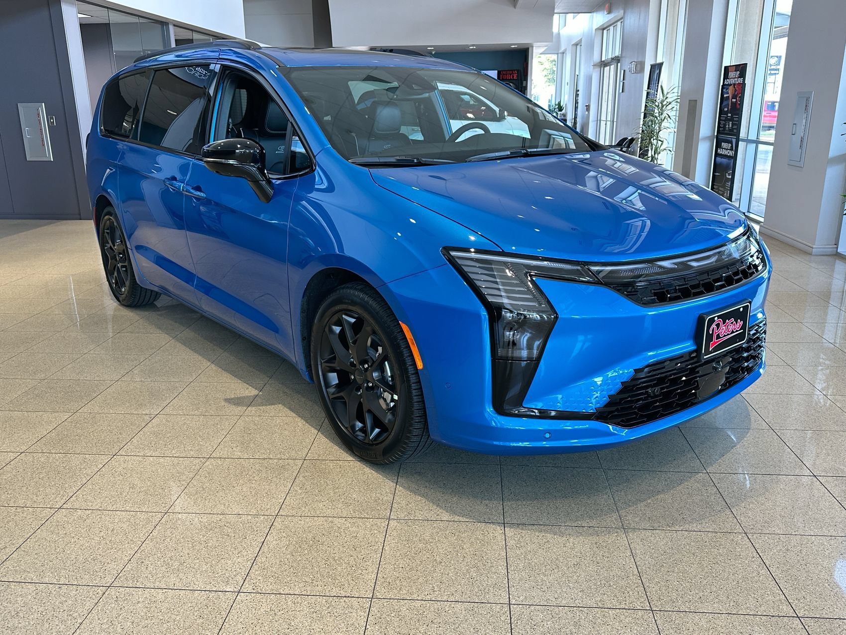 New 2027 Hydro Blue Pearlcoat Chrysler Limited image 2