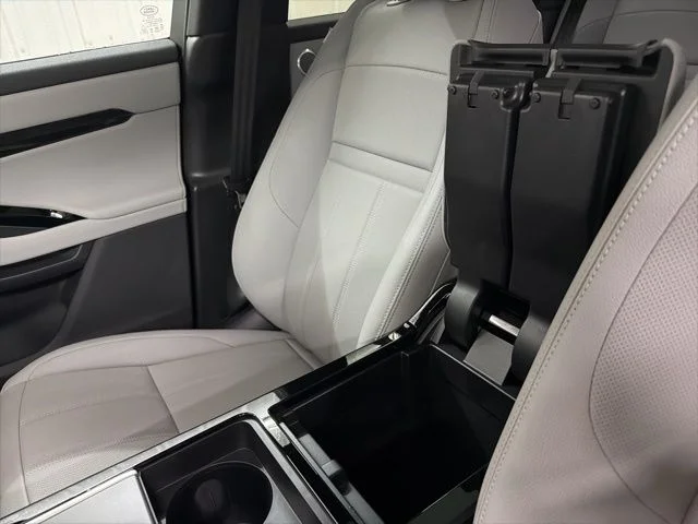 New 2026 Tribeca Blue Metallic Land Rover S image 36