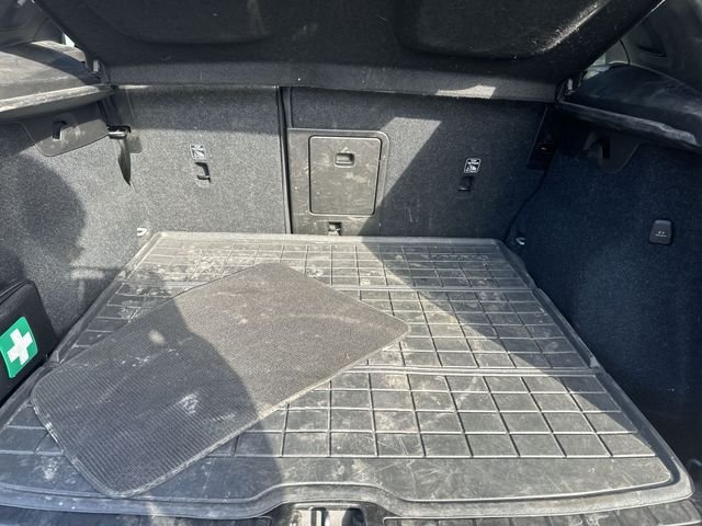 2023 Volvo XC40 Plus - Photo 24