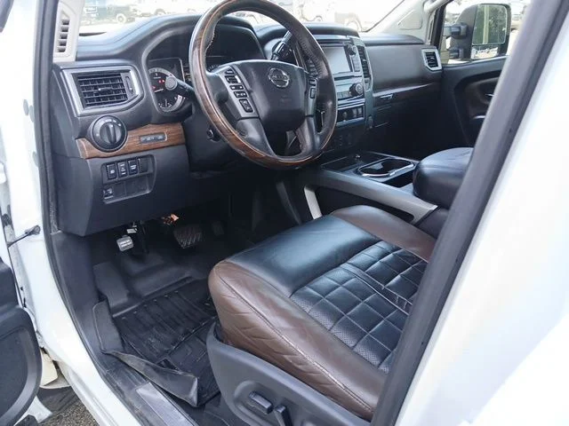 Used 2017 White Nissan Platinum Reserve image 46