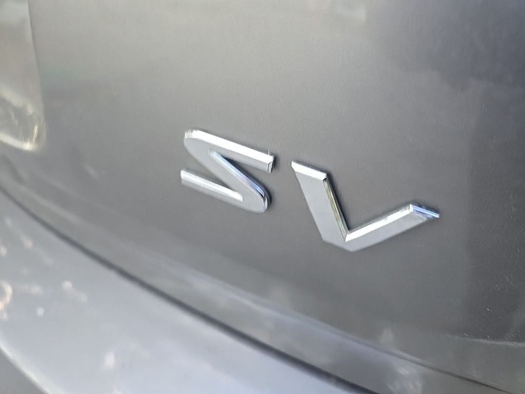 Used 2012 Gray Nissan SV image 10