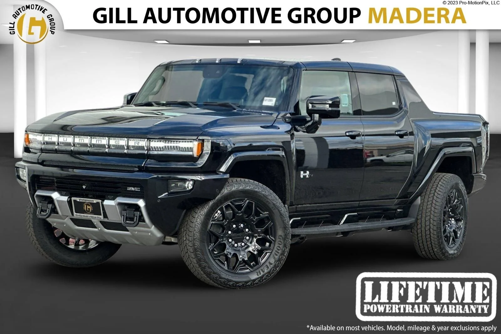 2025 GMC Hummer EV 2X's photo