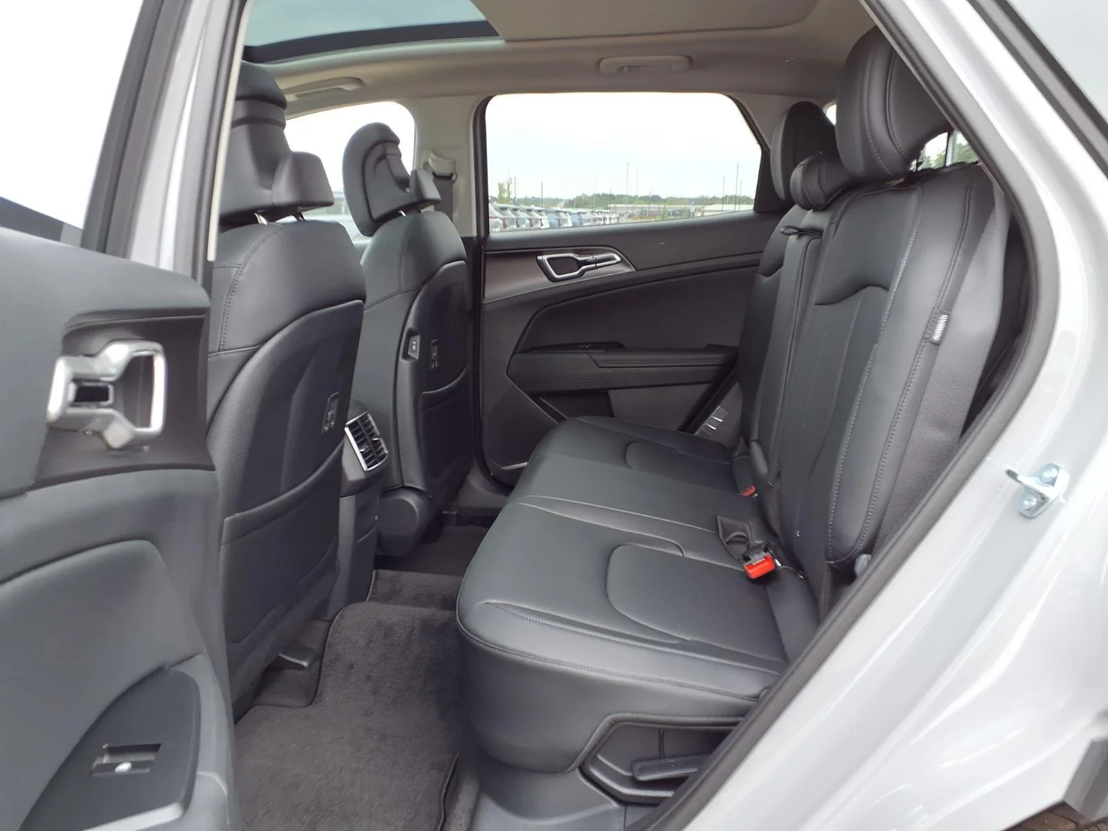 New 2027 Wolf Gray Kia EX image 13