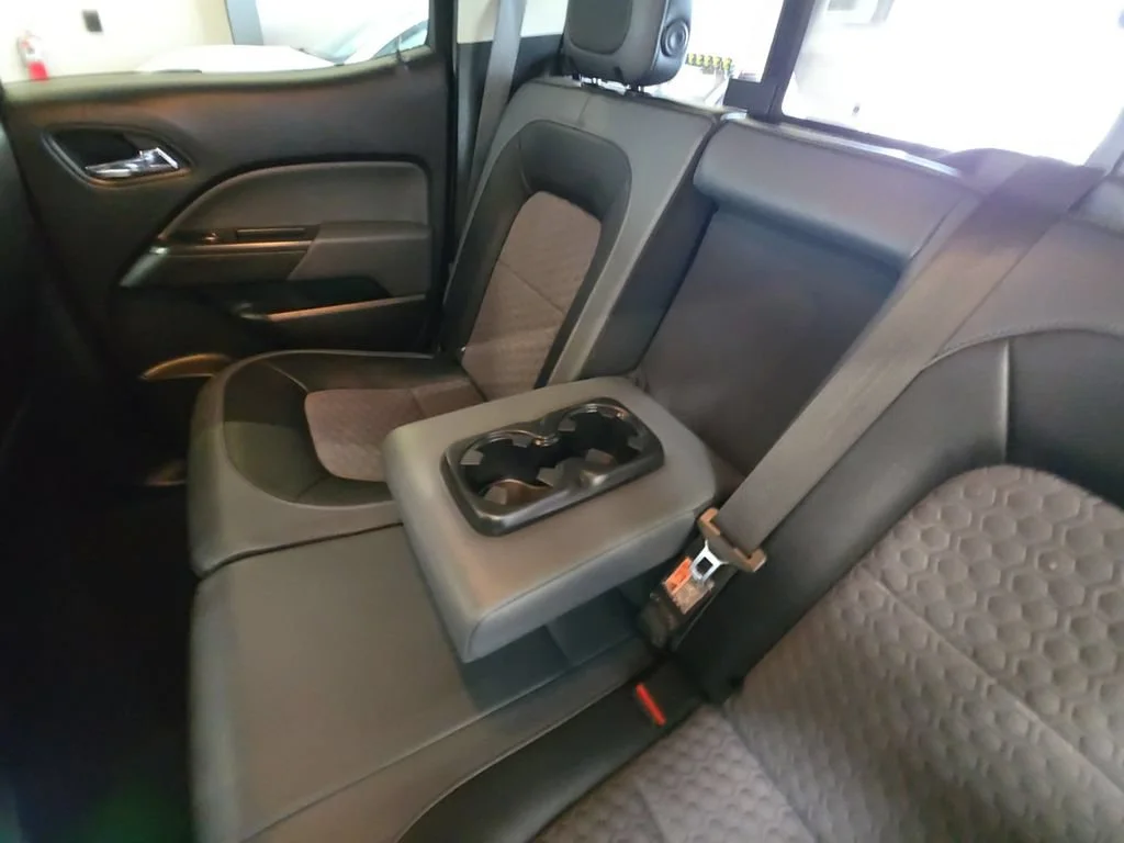 Used 2018 SUMMIT WHITE Chevrolet 4WD Z71 image 35