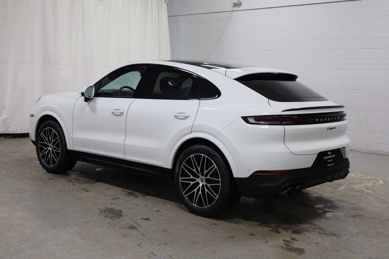 Used 2026 White Porsche Coupe image 3